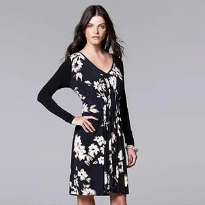 Vera Wang Blue beautiful floral dress size XS